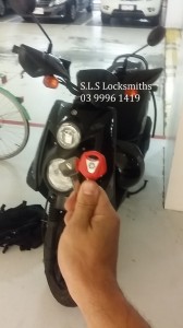Scooter Locksmith Mckinnon-Yamaha YW125 2011 2